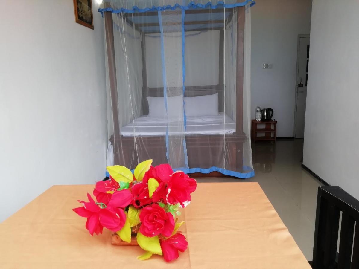 Rainbow Beach Resort Ambalangoda  Exteriör bild