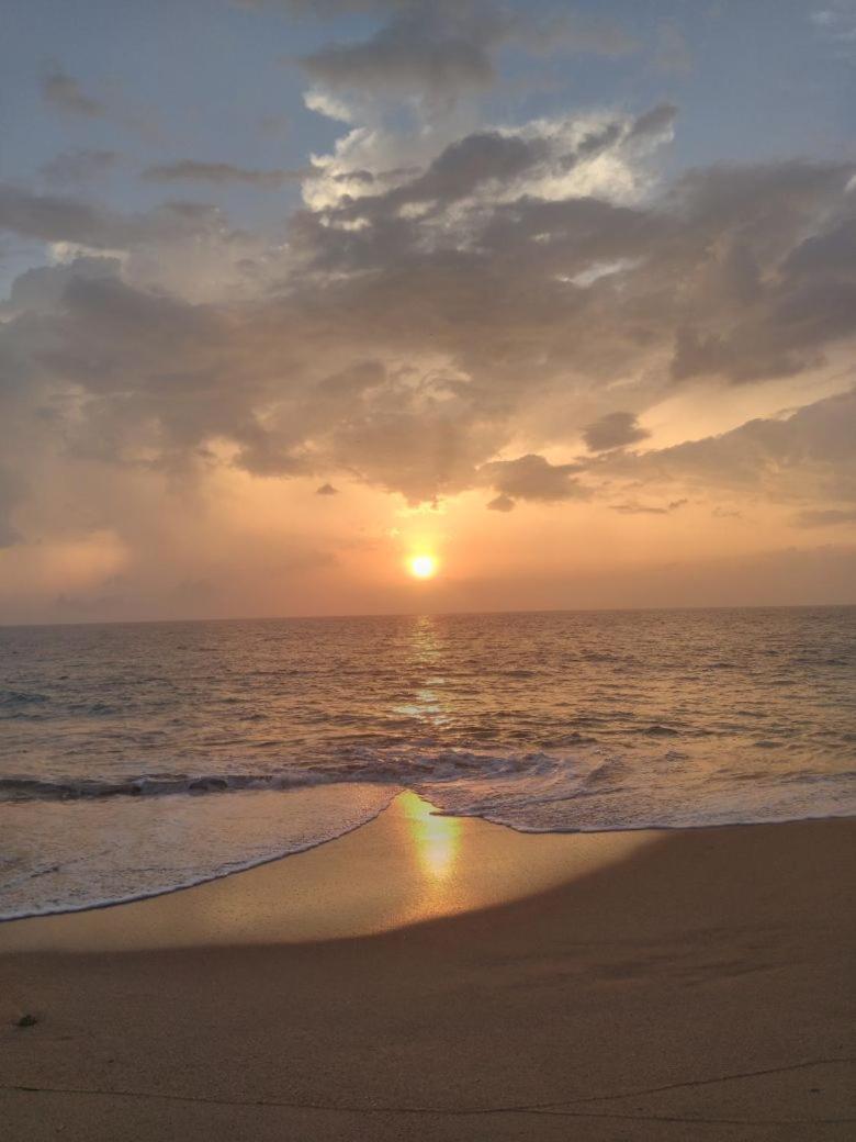 Rainbow Beach Resort Ambalangoda  Exteriör bild