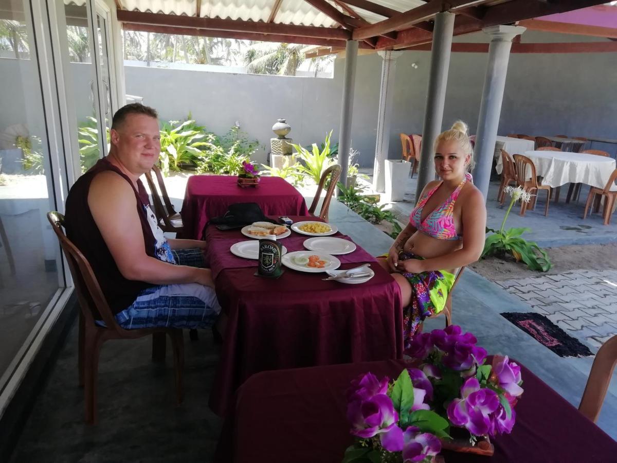 Rainbow Beach Resort Ambalangoda  Exteriör bild